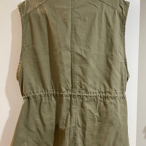 Per Se Olive Green Utility Cargo Vest - Picture 2 of 3